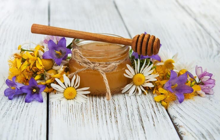 تصویر 1 از قیمت خرید عسل چهل گیاه کوهستانی و فروش ویژه